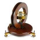 [00203] Hergestellt von der Firma John J. Griffin & Sons Ltd, London, England. Das Ger�t wurde zwischen 1898 und 1905 hergestellt