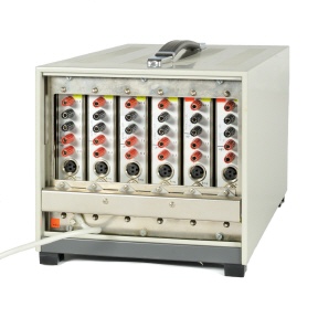 [01043] Kalibrierbares Signalanpa�ger�t M07300-A73. Siemens AG; ca. 1977