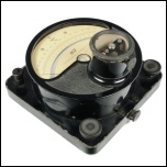 [00067] groes Zeigergalvanometer von Hartmann & Braun, Skalennummer 767029 von 1924; Anzeige in mV und C