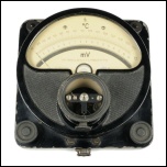 [00067] groes Zeigergalvanometer von Hartmann & Braun, Skalennummer 767029 von 1924; Anzeige in mV und C