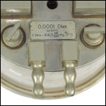 [00246] Normalwiderstand 0,0001 Ohm mit lfllung, zustzlicher Wasserkhlung und optionalem Elektromotor; Hartmann & Braun; 1. Quartal 20. Jh.