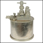 [00246] Normalwiderstand 0,0001 Ohm mit lfllung, zustzlicher Wasserkhlung und optionalem Elektromotor; Hartmann & Braun; 1. Quartal 20. Jh.