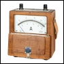 [00333] tragbares Amperemeter Typ 061 Y04-213 fr Wandleranschlu 5A; Kirschholzgehuse; Siemens & Halske; ca. 1960