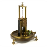 [00431] Spezialinstrument zur Bestimmung der Ladung und Polarisation verschiedener Metalle; J. Carpentier; 4. Q. 19. Jh