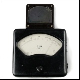 [00459] Drehspulmessgert zur Messung der Beleuchtungsstrke (Lux) mit aufsteckbarer Selen-Zelle; Metrawatt; 1948