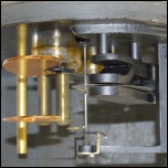 [00587] Elektrostatisches Voltmeter in Ebonit-Gehuse, zum Aufbau auf Schalttafeln ausgelegt. AEG; ca. 1900