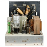 [00609] Kippgert (??) fr Zweistrahl-Oszillograph, Entwicklungsversion A Type 052 15-11/1. (BTH) 270  330  270 mm; 10 kg; Apparatebau Thiele; ca. 1948